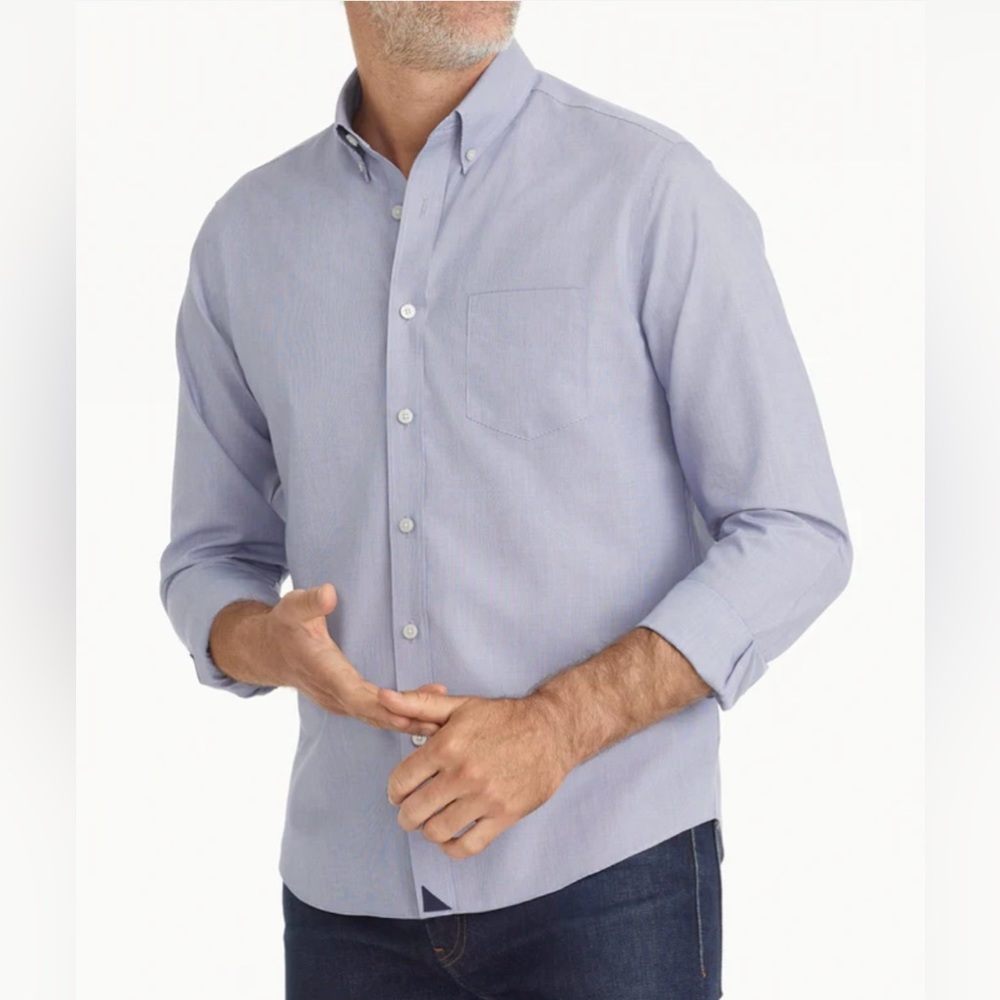 LL Bean, wrinkle resistant traditional fit men’s button-down shirt, size 17/33